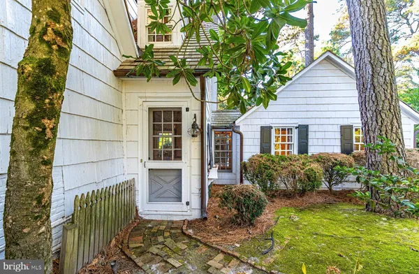 $3,995,000 | 69 Henlopen Avenue, Rehoboth Beach, DE 19971