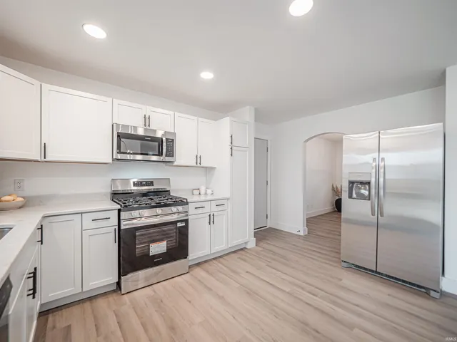 $229,900 | 3900 East Diamond Avenue, Evansville, IN 47715