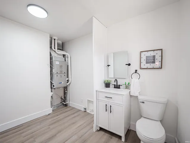 $229,900 | 3900 East Diamond Avenue, Evansville, IN 47715