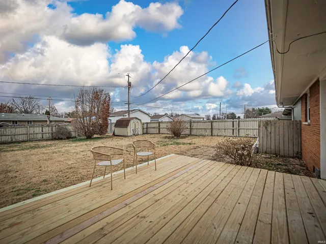 $229,900 | 3900 East Diamond Avenue, Evansville, IN 47715