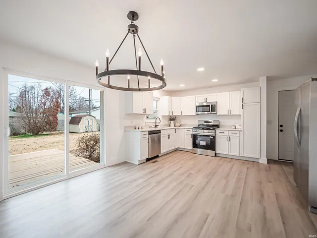 $229,900 | 3900 East Diamond Avenue, Evansville, IN 47715