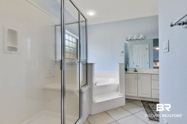 30738 Ono N Loop West Orange Beach, AL 36561 - Photo 11 of 23 Master Bath
