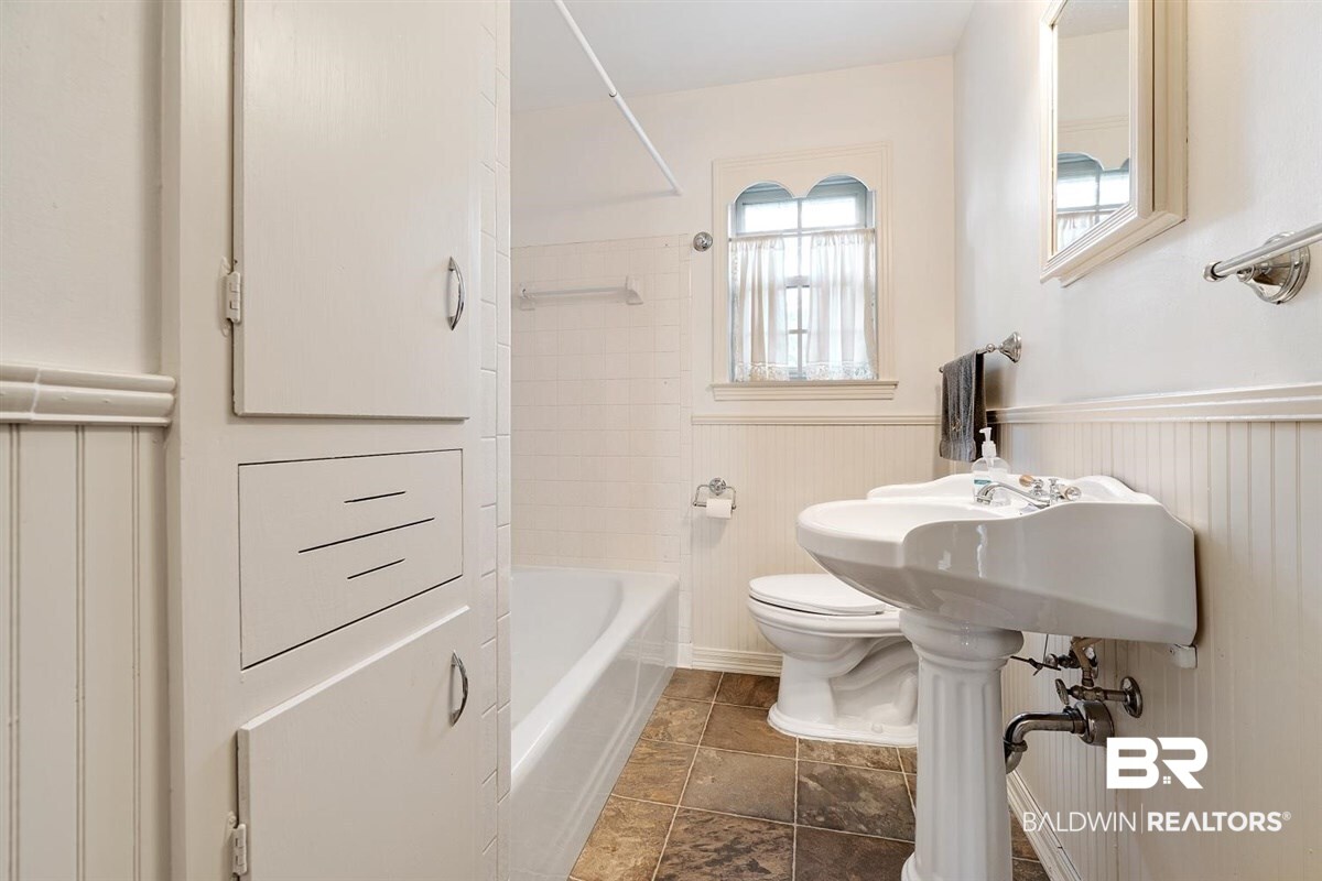 2713 Woodland Road Mobile, AL 36693 - Photo 15 of 23