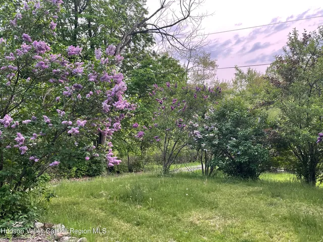 $579,000 | 861 Snydertown Road, Craryville, NY 12521