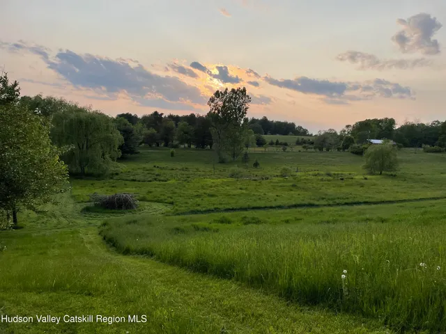 $579,000 | 861 Snydertown Road, Craryville, NY 12521