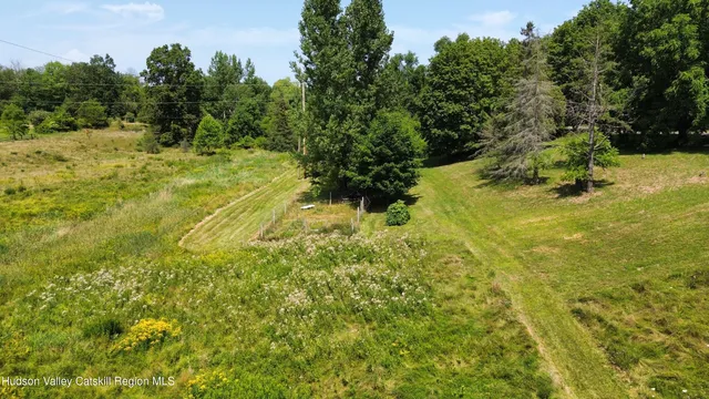 $579,000 | 861 Snydertown Road, Craryville, NY 12521