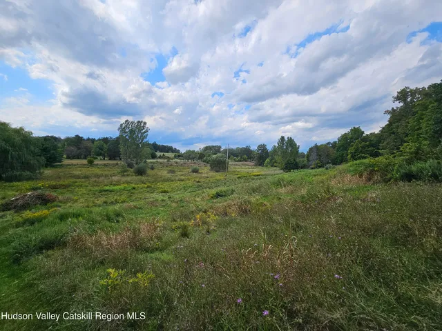 $579,000 | 861 Snydertown Road, Craryville, NY 12521