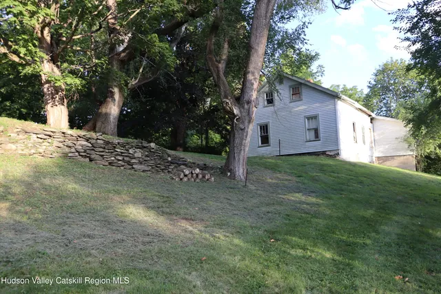 $579,000 | 861 Snydertown Road, Craryville, NY 12521