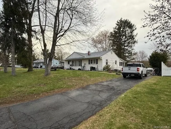 $279,999 | 23 Westwood Drive, Newburgh, NY 12550