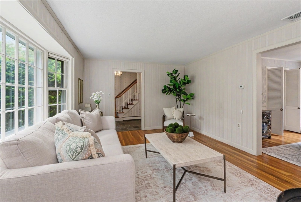 1 Bridle Path Road Andover, MA 01810 - Photo 6 of 39