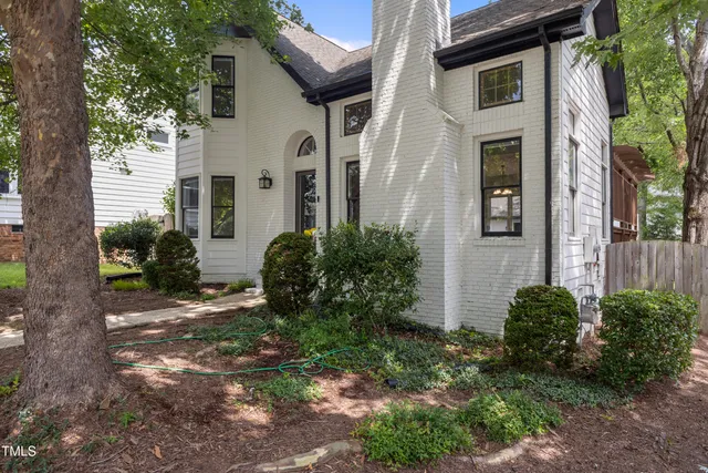 $585,000 | 107 Ethans Glen Court, Cary, NC 27513