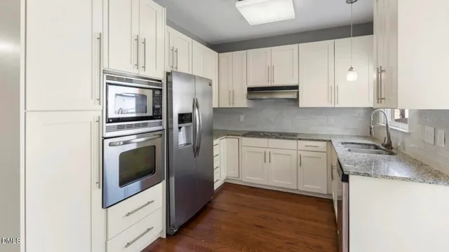 $585,000 | 107 Ethans Glen Court, Cary, NC 27513