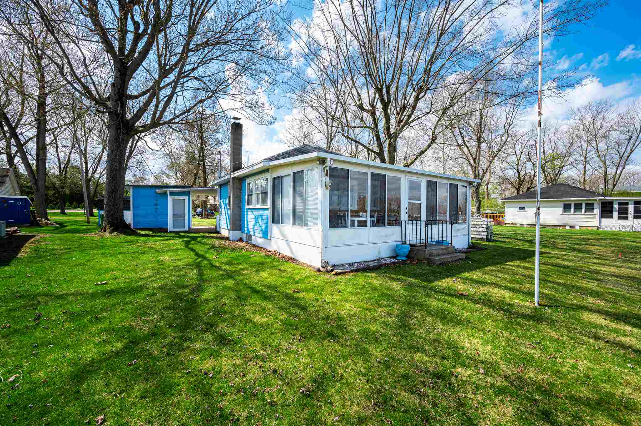 3557 North Barbee Road Warsaw, IN 46582 - Photo 2 of 30 Gallery Image 2