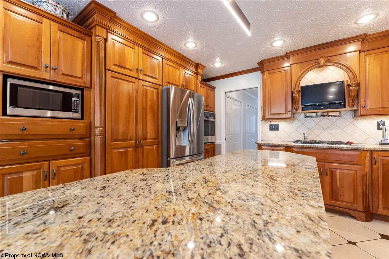 85 Cameron Road Clarksburg, WV 26301 - Photo 10 of 30 Gallery Image 10