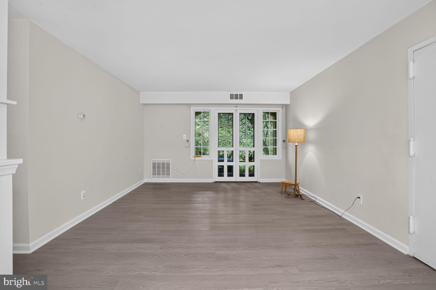 5905 K Bayshire Road, Unit 186 Springfield, VA 22152 - Photo 4 of 37 Gallery Image 4