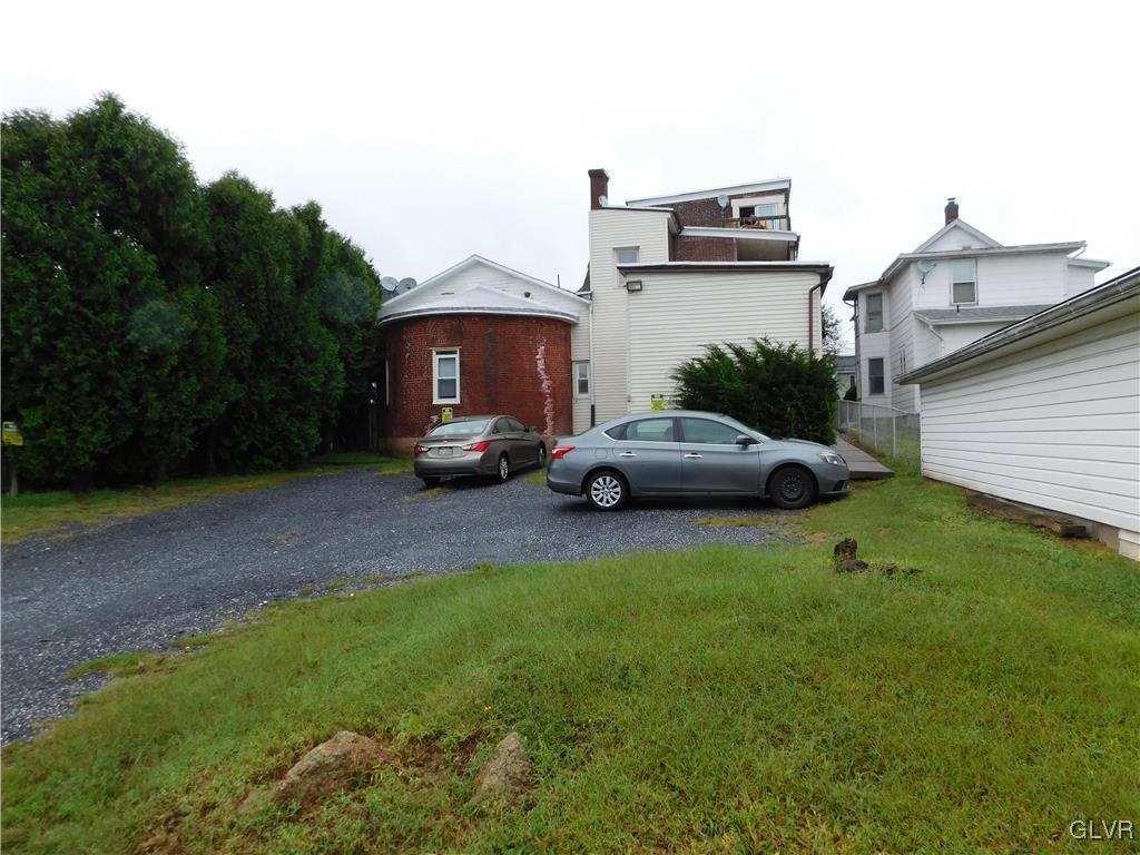 3214 North Ruch Street Whitehall, PA 18052 - Photo 4 of 9 Gallery Image 4