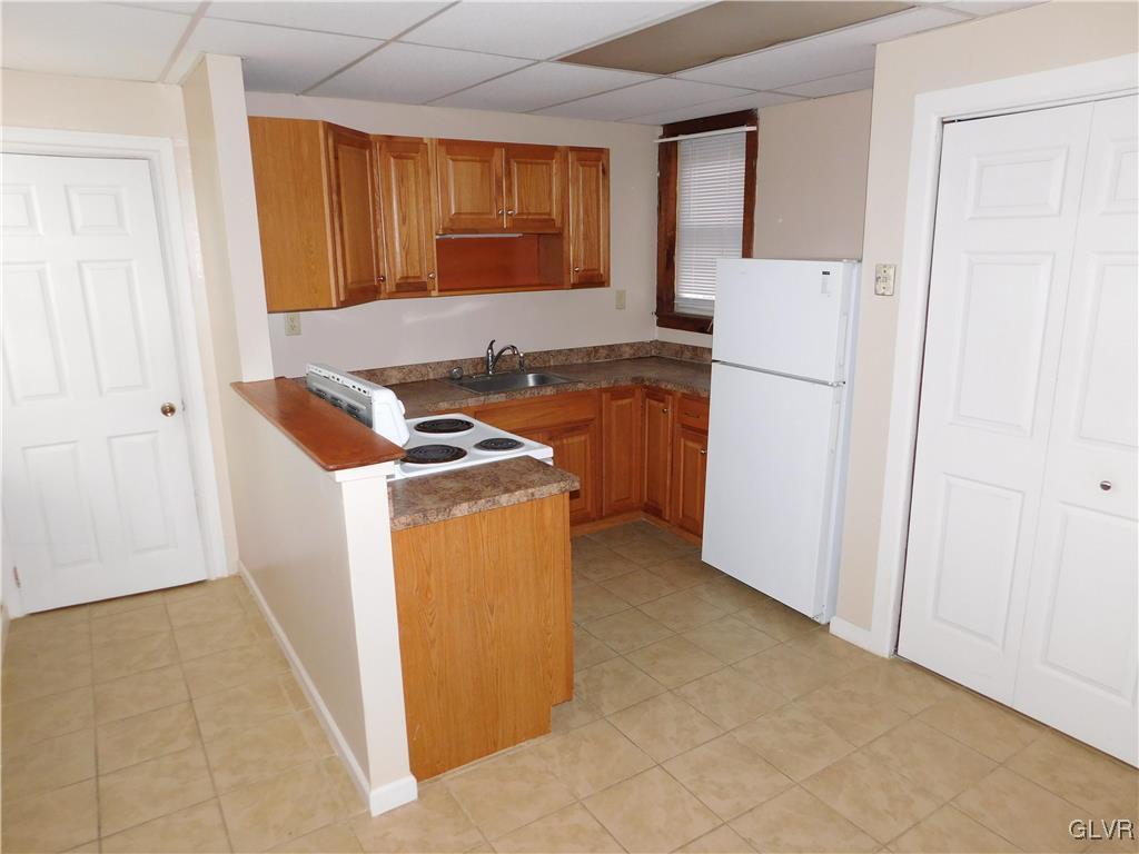 3214 North Ruch Street Whitehall, PA 18052 - Photo 5 of 9 Unit 4 Kitchen