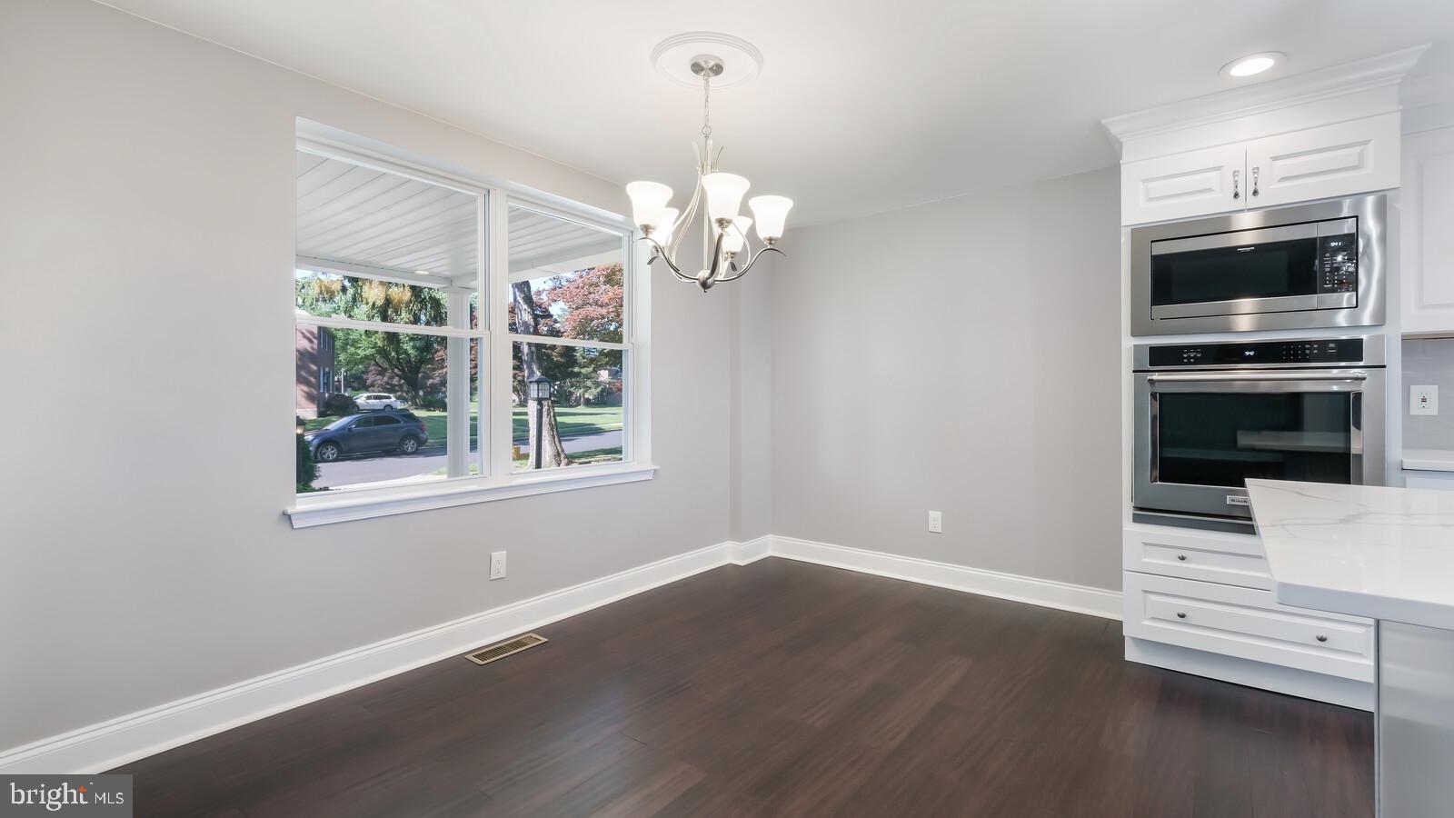 509 Scenic Road Springfield, PA 19064 - Photo 16 of 31 Dining area
