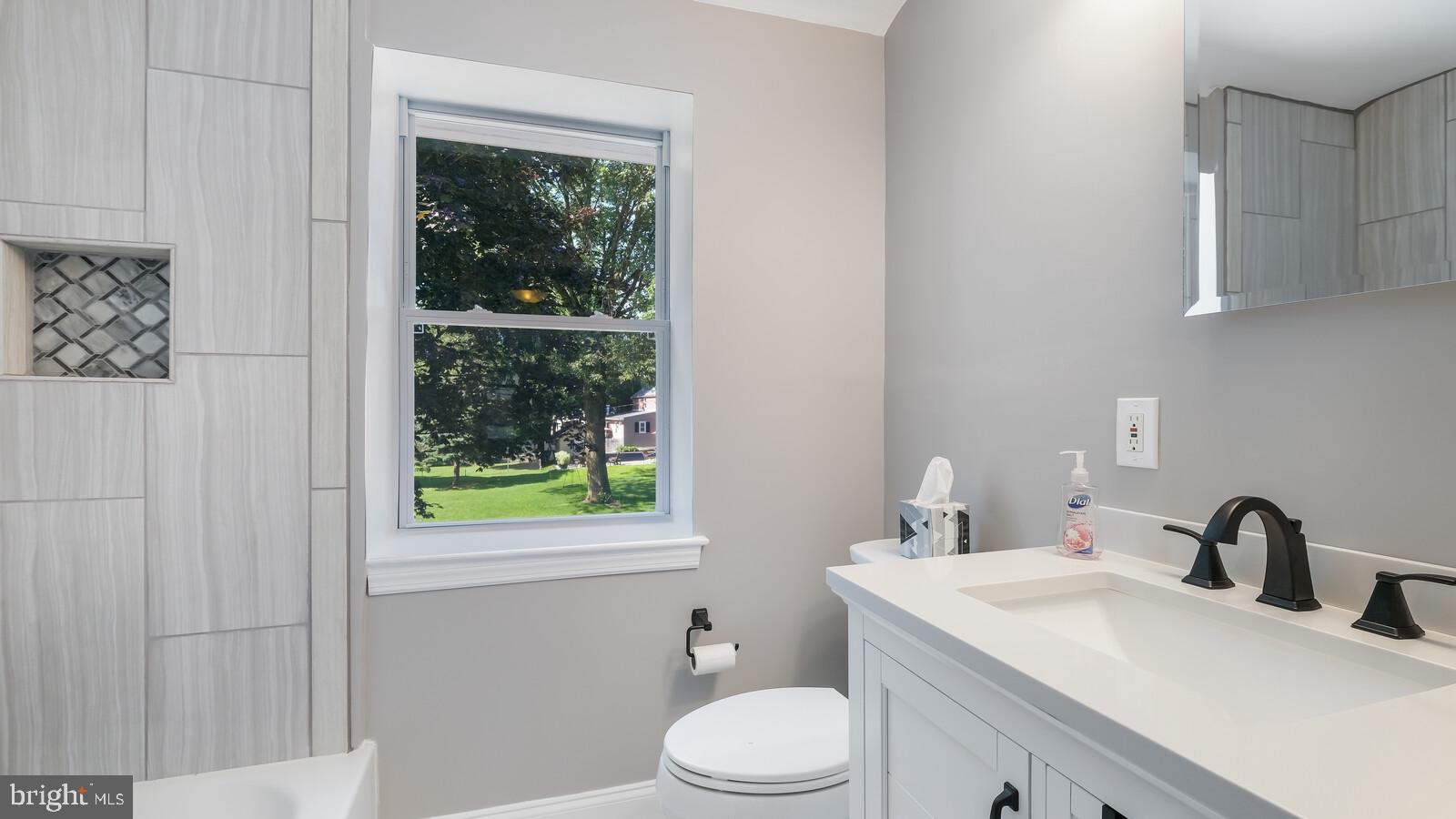 509 Scenic Road Springfield, PA 19064 - Photo 22 of 31 Brand new full bath
