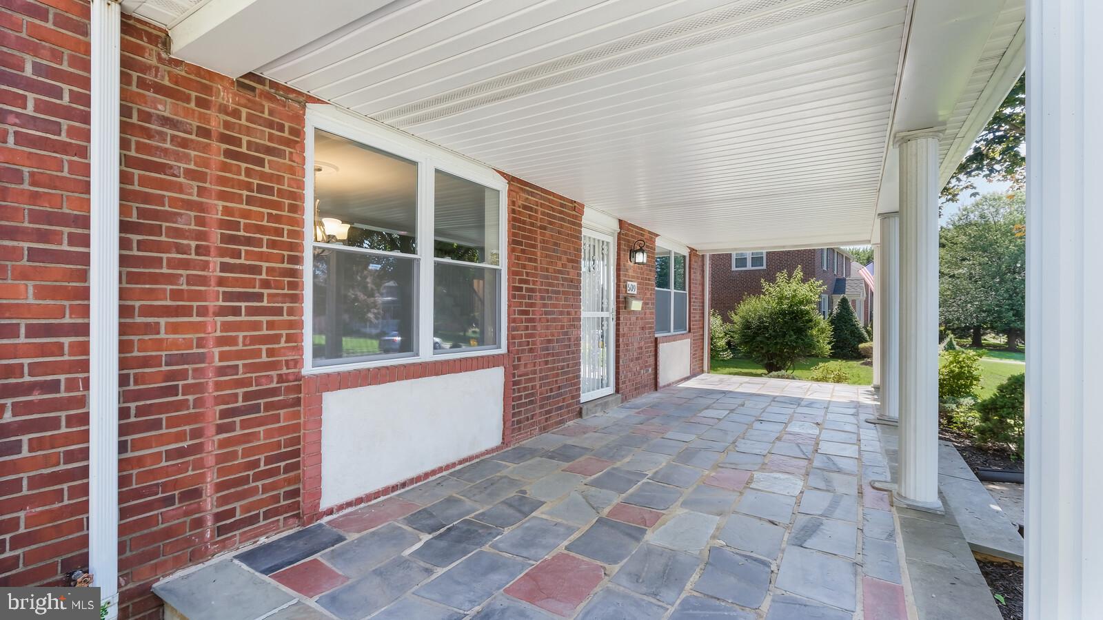 509 Scenic Road Springfield, PA 19064 - Photo 4 of 31 Large front porch