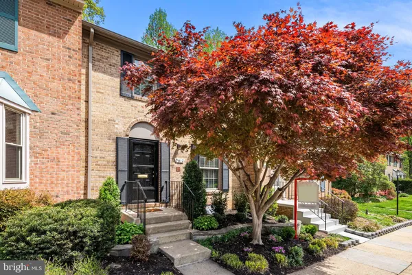 $588,830 | 9612 Lindenbrook Street, Fairfax, VA 22031