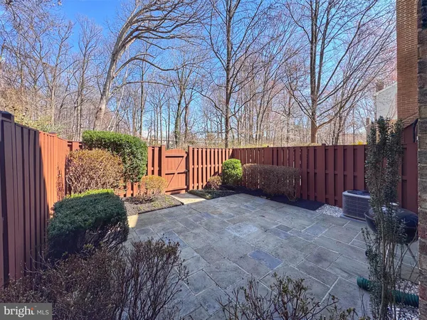 $588,830 | 9612 Lindenbrook Street, Fairfax, VA 22031