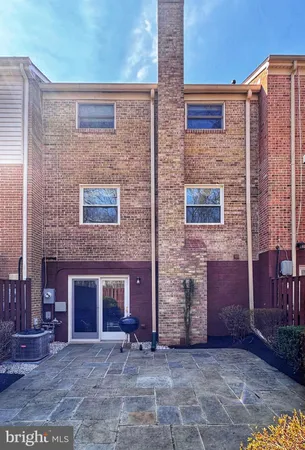 $588,830 | 9612 Lindenbrook Street, Fairfax, VA 22031