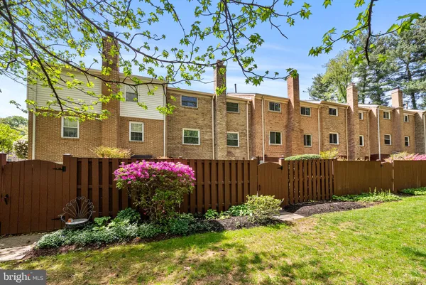 $588,830 | 9612 Lindenbrook Street, Fairfax, VA 22031
