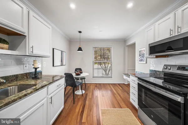 $588,830 | 9612 Lindenbrook Street, Fairfax, VA 22031