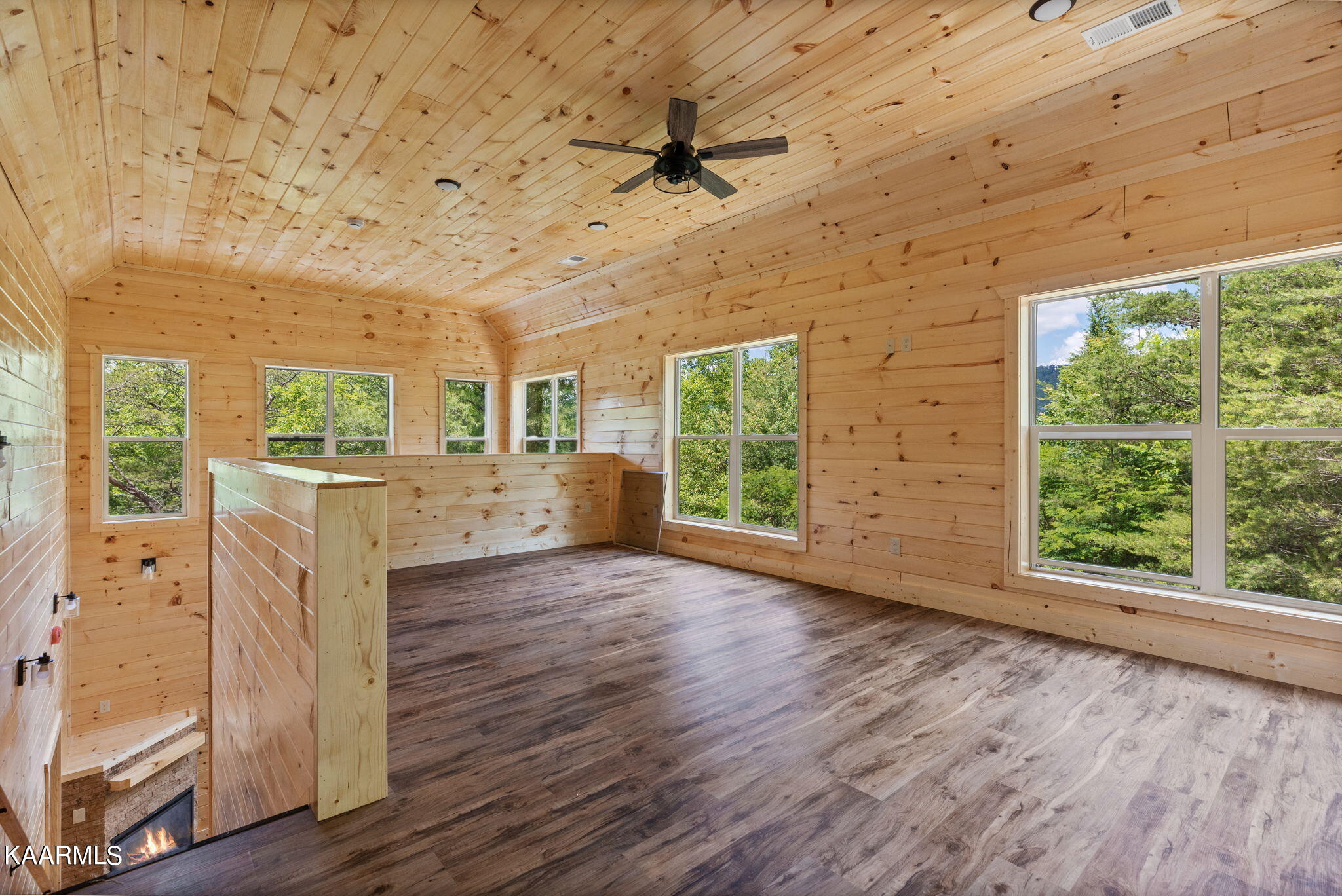 2101 Ridgecrest Loop Lane Sevierville, TN 37876 - Photo 19 of 41 14-web-or-mls-217A2630