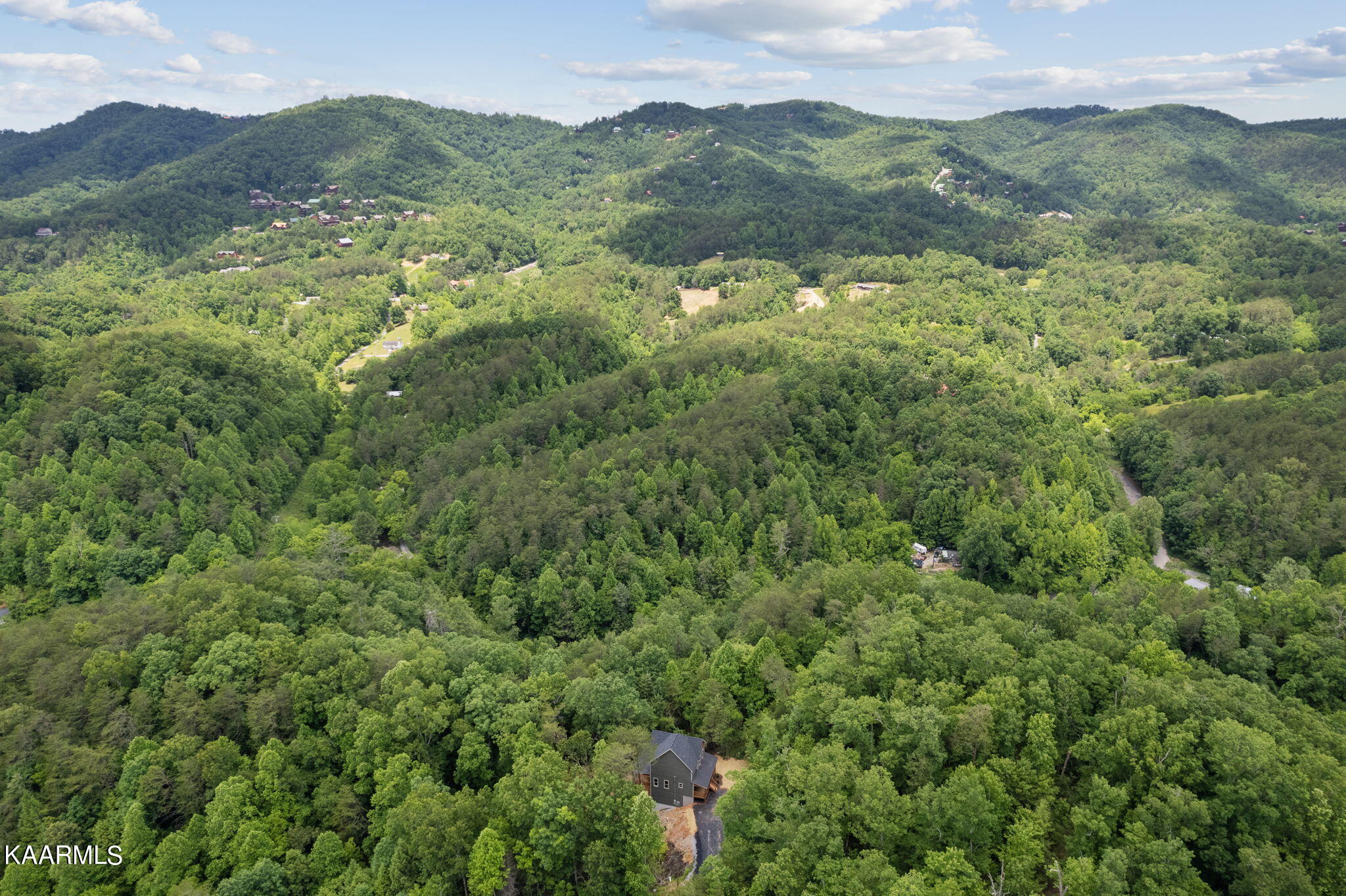 2101 Ridgecrest Loop Lane Sevierville, TN 37876 - Photo 35 of 41 35-web-or-mls-DJI_0575