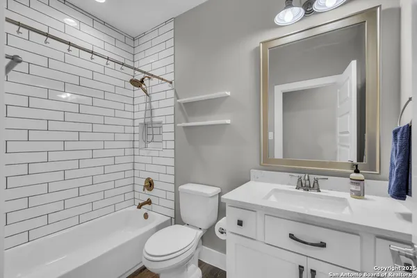 a view of a back yard of the house