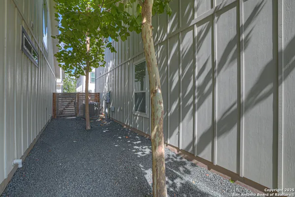 a car parked in front of a building