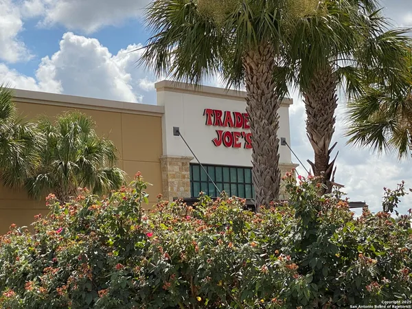 $3,000 | 1511 East Sandalwood Lane, Unit 6, San Antonio, TX 78209