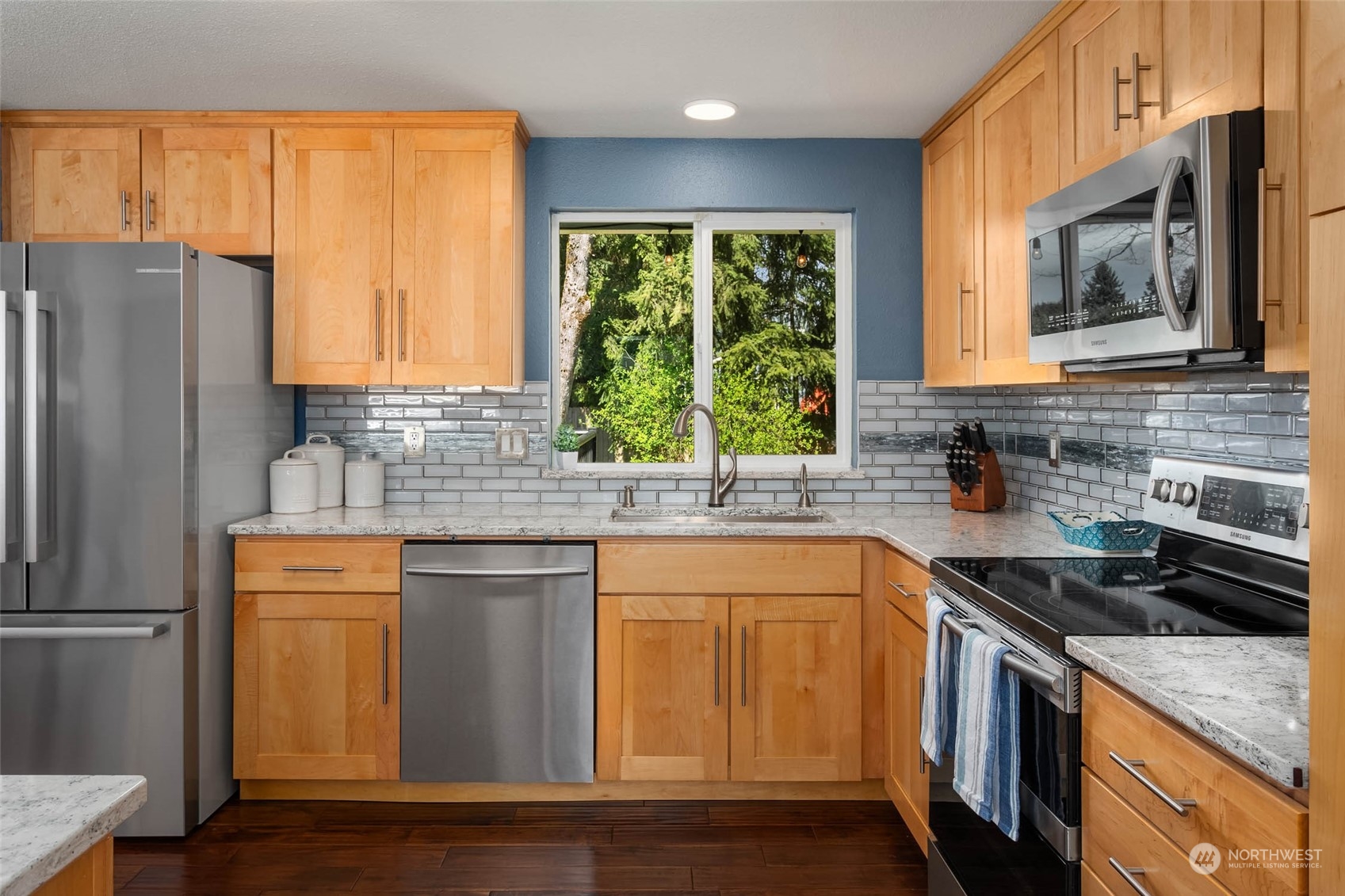 14602 Southeast 198th Street Renton, WA 98058 - Photo 9 of 34 Gallery Image 9