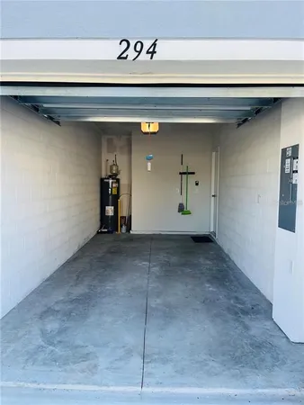 a view of a utility room