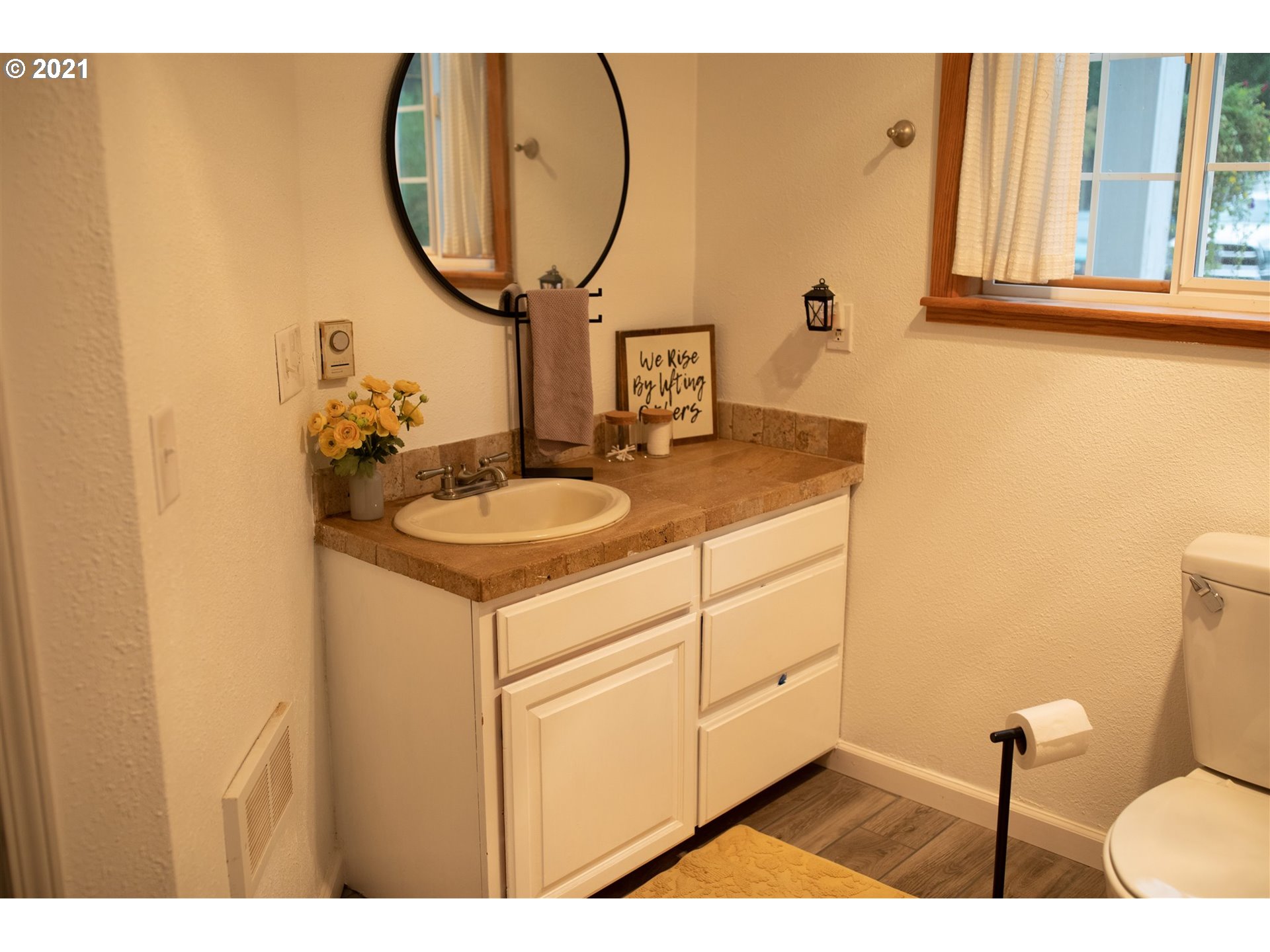 88810 Ross Lane Springfield, OR 97478 - Photo 17 of 32 Gallery Image 17