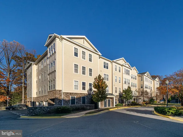 $340,000 | 311 High Gables Drive, Unit 401, Gaithersburg, MD 20878
