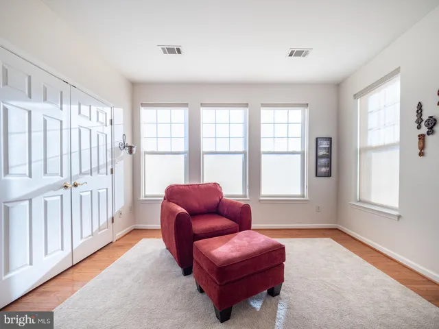 $340,000 | 311 High Gables Drive, Unit 401, Gaithersburg, MD 20878