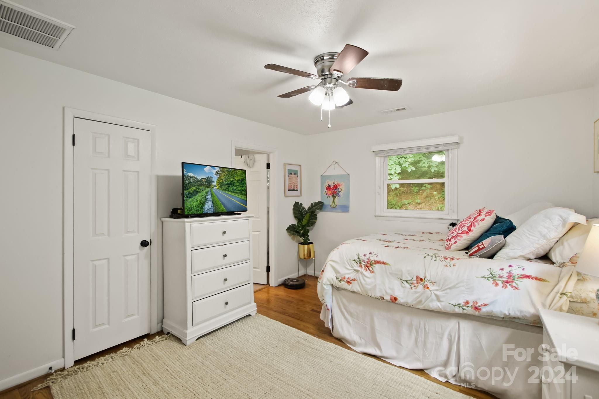 112 Hub Brown Road, Unit 1 Boone, NC 28607 - Photo 16 of 27 Gallery Image 16