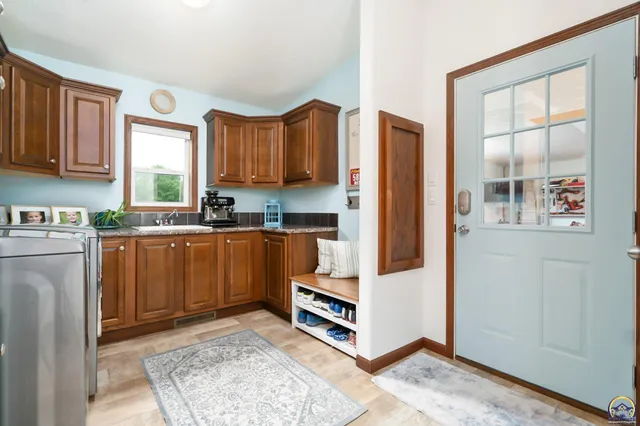 $369,000 | 505 North Carolina Street, Highland, KS 66035