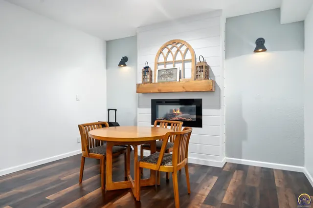 $369,000 | 505 North Carolina Street, Highland, KS 66035