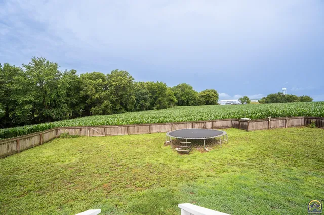 $369,000 | 505 North Carolina Street, Highland, KS 66035