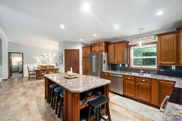 $369,000 | 505 North Carolina Street, Highland, KS 66035