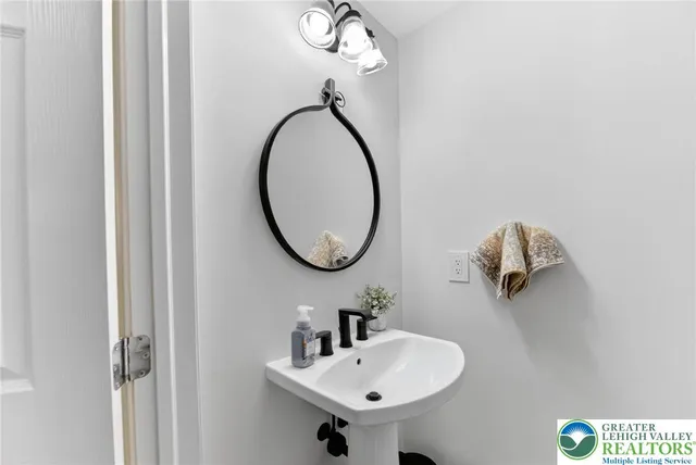 $299,900 | 344 Shannon Street, Phillipsburg, NJ 08865