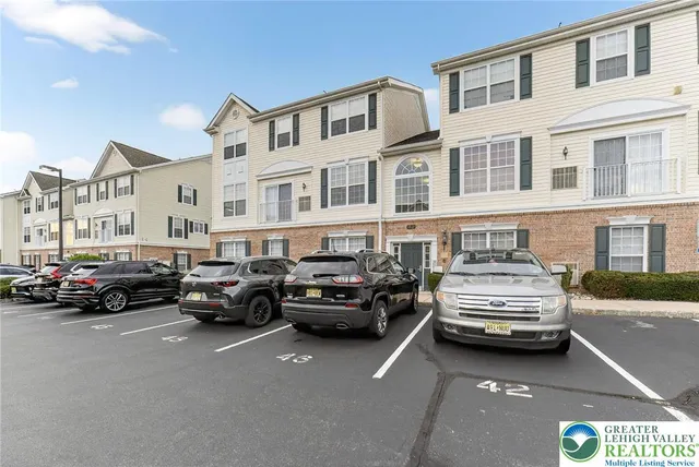 $299,900 | 344 Shannon Street, Phillipsburg, NJ 08865