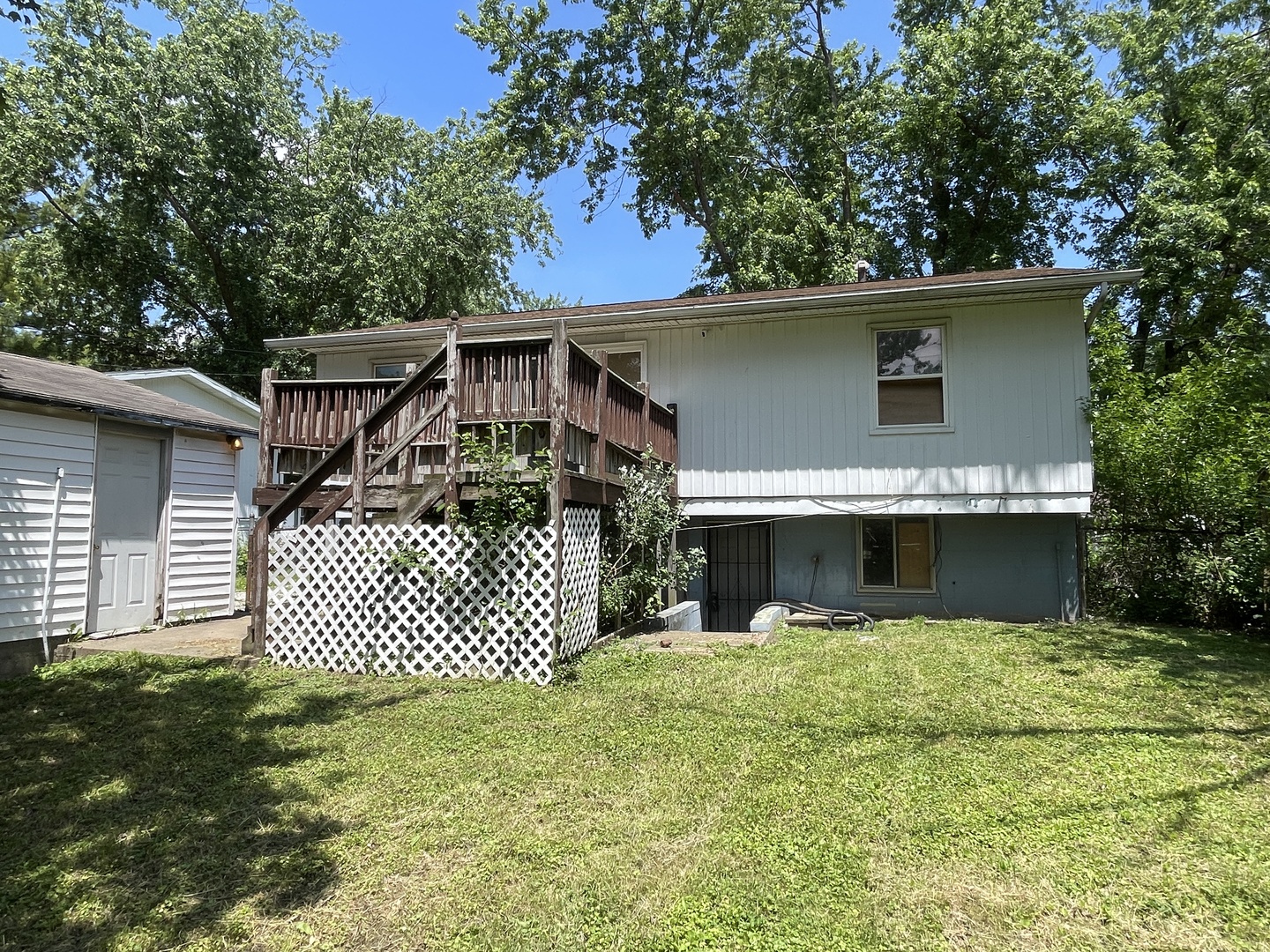 3265 East Robin Drive Decatur, IL 62526 - Photo 7 of 22