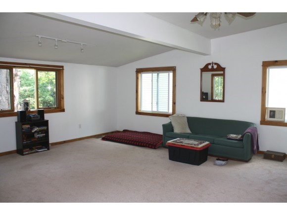 13 Ave B Rutland, VT 05701 - Photo 4 of 15