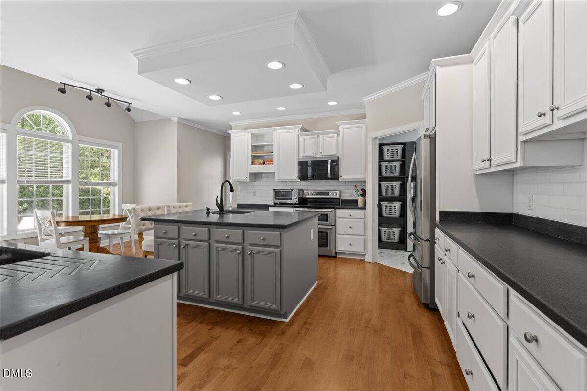 2817 Crystal Oaks Lane Raleigh, NC 27614 - Photo 12 of 41