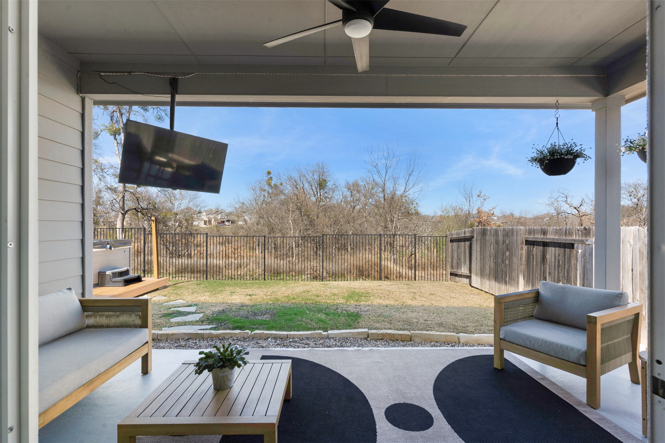 433 Gaida Loop Georgetown, TX 78628 - Photo 5 of 37